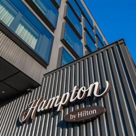 Hampton By Hilton Wroclaw Airport，位于弗罗茨瓦夫的酒店
