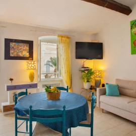 Casa Erbalunga Au cœur du village proche du port et de la plage，位于厄尔巴隆加的酒店