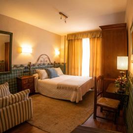 Hotel Avenida Real，位于比利亚维西奥萨的酒店