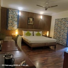 HM Suites & Studios
