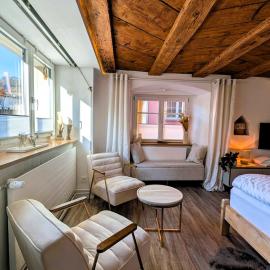 Altstadt-Studio am Rhein mit Parkplatz
