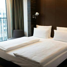 Motel One Düsseldorf-Hauptbahnhof，位于杜塞尔多夫的酒店