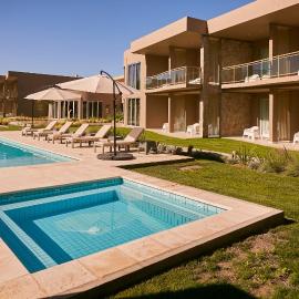 Howard Johnson Alcántara Boutique Hotel Chacras de Coria, Mendoza，位于查克拉斯德科里亚的酒店