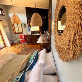 Tiny House Detrás del río，位于科尔文的酒店