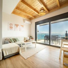 Emmari Luxury Suites，位于埃皮斯科波斯的酒店