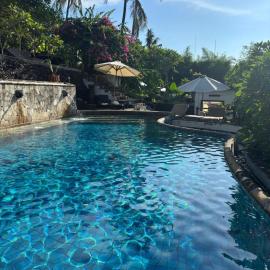 Lombok Coconut Hotel，位于芒希的酒店