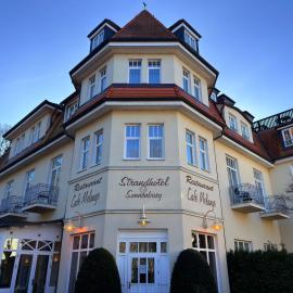 Strandhotel Sonnenburg by ANS，位于奥斯赛拜-屈隆斯博恩的酒店
