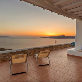 Lighthouse Villa - Private Pool - Unlimited Sea View - 6 pax，位于胡拉吉亚的酒店
