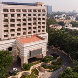 Grand Chennai by GRT Hotels，位于钦奈的酒店