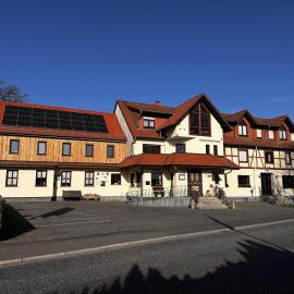 Deutsches Haus Hotel Restaurant Gastwirtschaft Biergarten am Radweg Bermuthshain，位于Bermuthshain的酒店