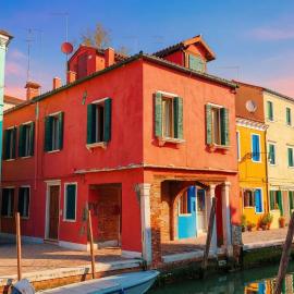 Burano vista canale meravigliosa，位于布拉诺岛的酒店