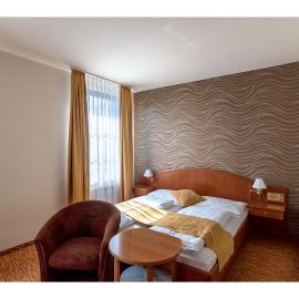 Club Hotel Cortina，位于维也纳的酒店
