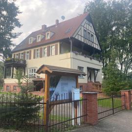 Pension zum Zenshaus Seeblick，位于利兴的酒店