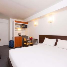 Aparthotel Adagio Access La Défense - Léonard De Vinci，位于库尔布瓦的酒店