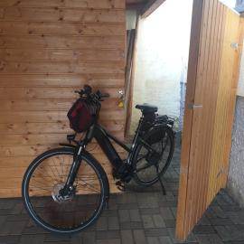 Apartment Zwei Schlafzimmer und absperrbare Fahrradgarage，位于鲍姆霍尔德尔的酒店