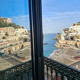 Palazzo Colavolpe，位于阿特拉尼的酒店