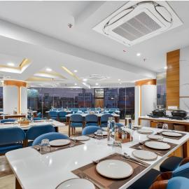 Rooms To Go - Indian Guest only,位于巴罗达的酒店