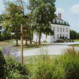Domaine Du Roncemay - Hôtel, Restaurants, Spa & Golf，位于Aillant-sur-Tholon的酒店