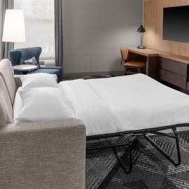 DoubleTree by Hilton Dayton Fairborn，位于费尔伯恩的酒店