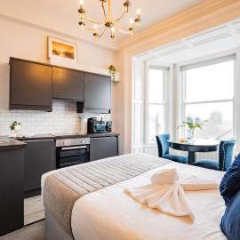 Superb Marina Hideaway- With kitchen and Wi-Fi，位于都柏林的酒店