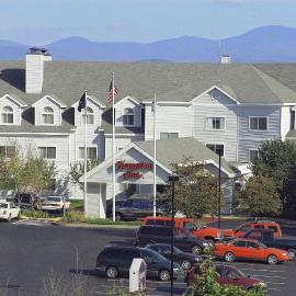 Hampton Inn Burlington - Colchester，位于伯灵顿的酒店
