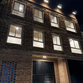 Urban River Hostel，位于科连特斯的酒店