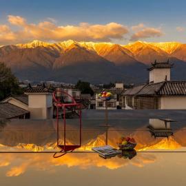 SIXI CANGSHAN MOUNTAINS GOLDEN SUNRISE MIRROR OF THE SKY SOUND SLEEP HOTEL DALI ANCIENT CITy