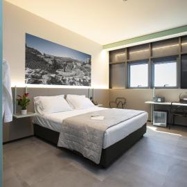 CUBIK inn Design Rooms，位于格拉维纳迪卡塔尼亚的酒店