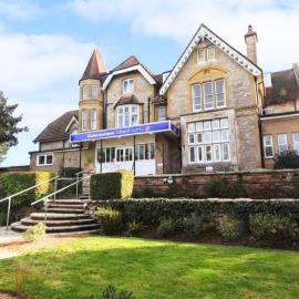 The Caledonian Island Hotel，位于桑当的酒店