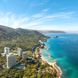 Garza Blanca Sanctuary Puerto Vallarta，位于巴亚尔塔港的酒店