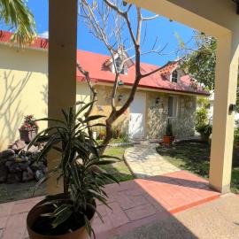 Finca Nona's, Naturaleza y playa，位于马德罗城的酒店