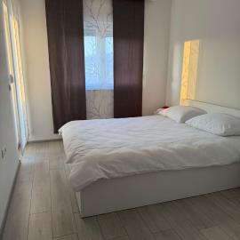 White Horizon Apartment，位于泰斯利奇的酒店