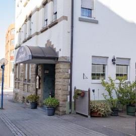 Hotel Eintracht，位于费尔巴赫的酒店