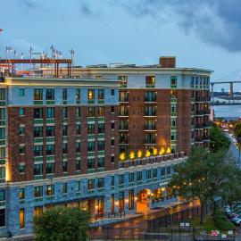 Homewood Suites Savannah Historic District/Riverfront，位于萨凡纳的酒店