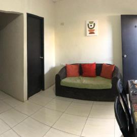 hospedaje Maluli suite girasol，位于圣埃莱纳的酒店