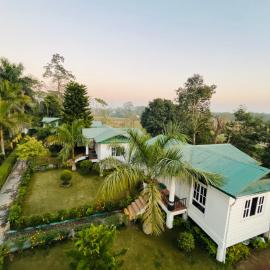 Sishwar Chitwan Tiger Resort，位于奇旺的酒店