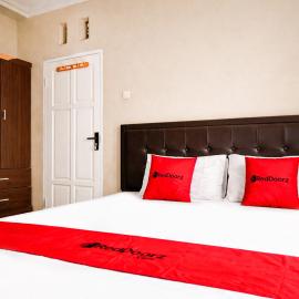 RedDoorz Syariah at Cimahi，位于Cimindi的酒店