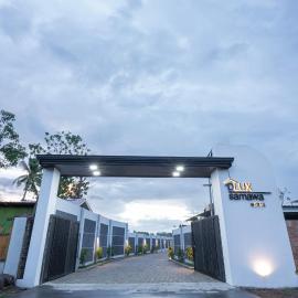 Dlux Samawa Hotel，位于Sultan Muhammad Kaharuddin III Airport的酒店