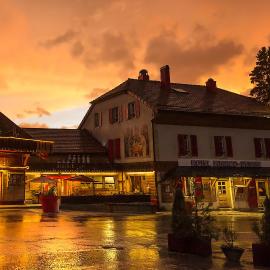 L'ARBEZIE Franco Suisse，位于莱鲁斯的酒店