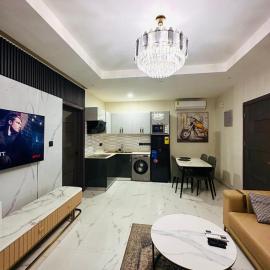 Ambassadorial Suites & Apartments，位于Trofwi的酒店