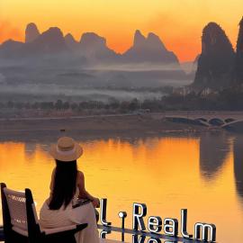 Yangshuo Riverscape Retreat beside the Yulong River & swimming pool，位于阳朔的酒店