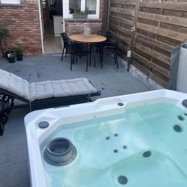 Holiday house with private jaccuzi - Leuven city center