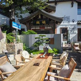 The Panorama Designer Villa & Cafe - Chinese Naxi Style Courtyard - Complimentary Airport Pick-up for 3 Nights & Tailor-Made Tours,位于丽江的酒店