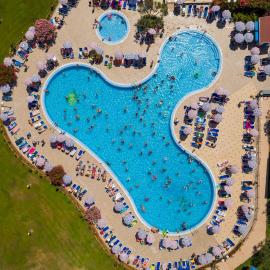 MASLINICA Oliva Camping Pitches，位于拉巴克的酒店