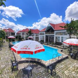 Garden Sheki Hotel，位于舍基的酒店