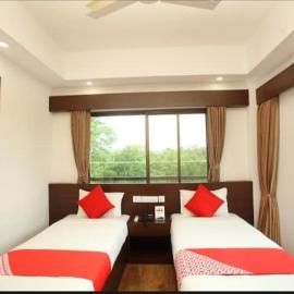 Hotel Aloka Inn,位于拉明德的酒店