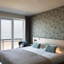 Beach Hotel Helios by CW Hotel Collection，位于布兰肯贝赫的酒店