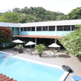 Pacific Coast Hotel，位于普拉亚伯尼塔村的酒店