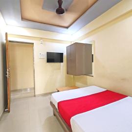 Hotel Krantiveer，位于Kālundri的酒店
