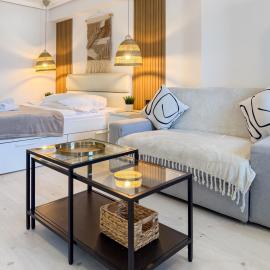 Airport Residence - Across from Otopeni Airport，位于奥托佩尼的酒店